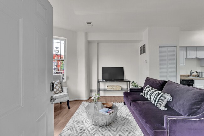 Building Photo - 506 M St NW