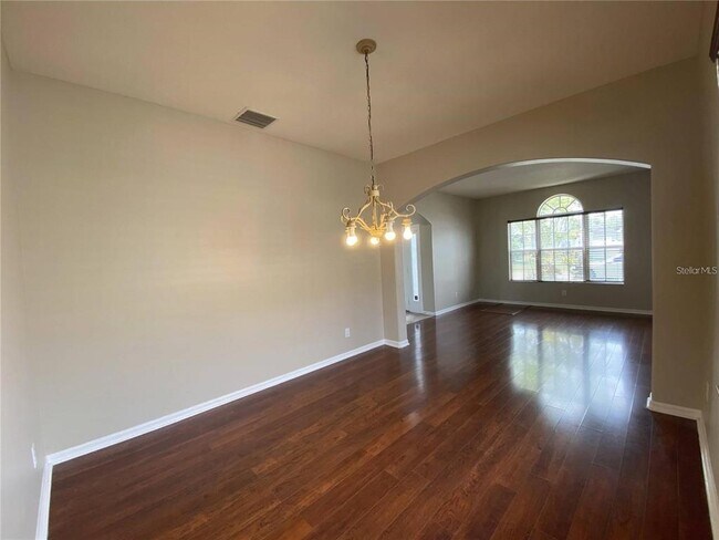 Building Photo - 11209 Village Brook Dr