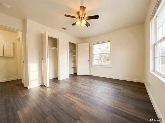 Building Photo - 501 Sacramento Dr