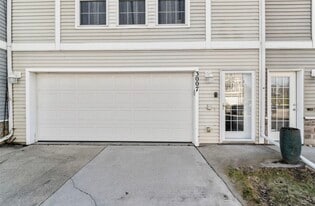 Building Photo - 3007 SW Sharmin Ln