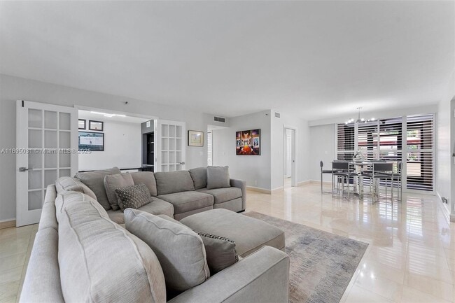 Building Photo - 7225 Promenade Dr