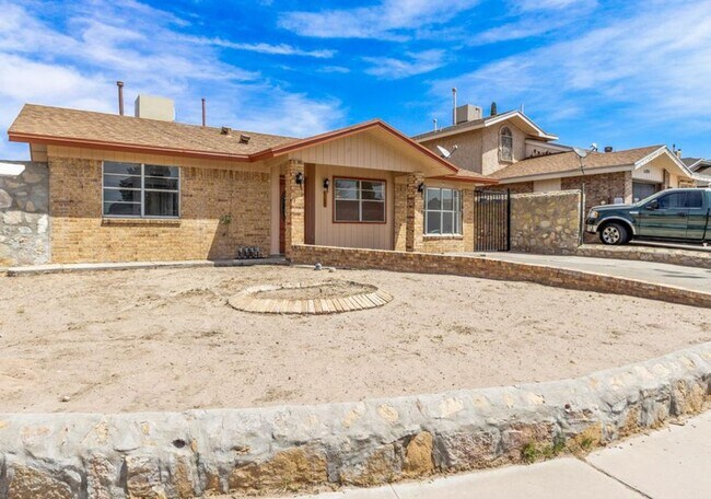 Building Photo - 11701 Henry Phipps Dr