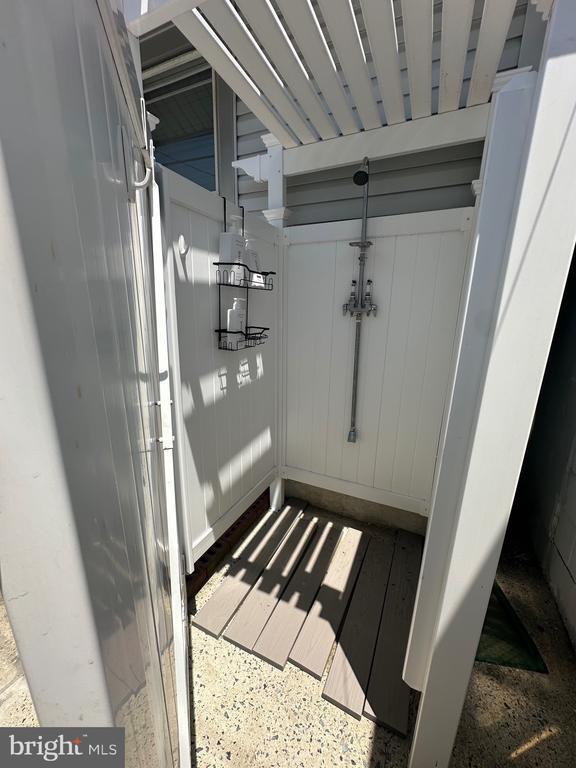 Building Photo - 12 N Swarthmore Ave