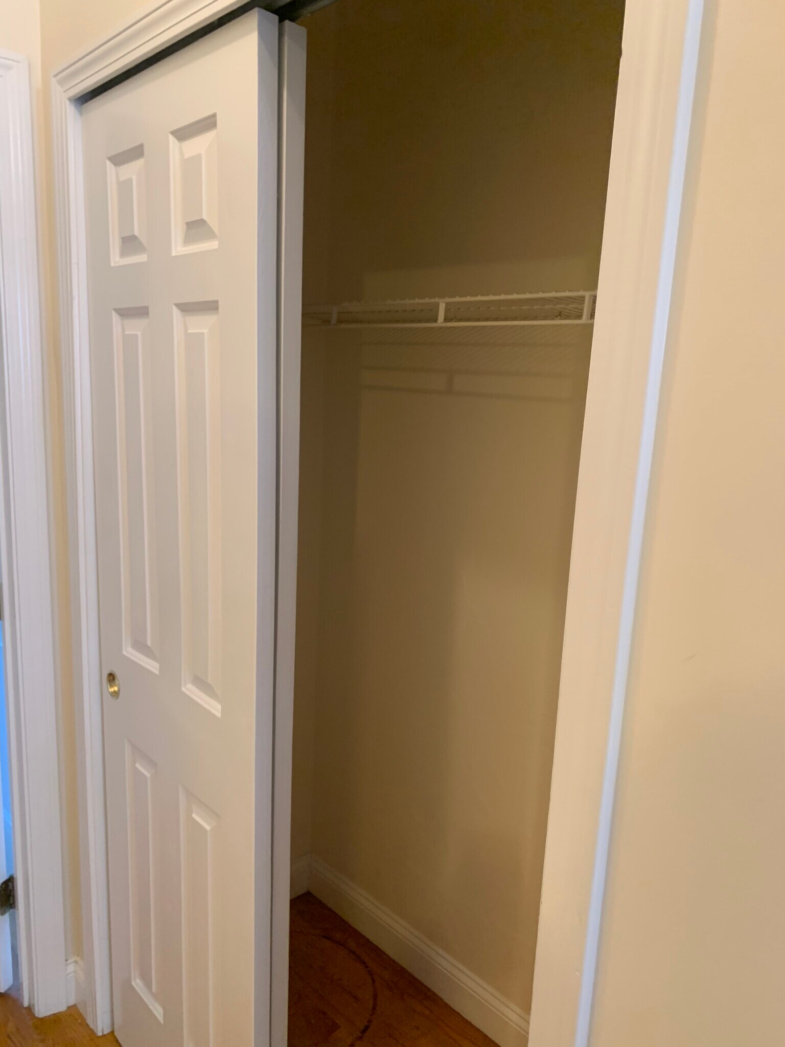 Building Photo - 202 Hurley St