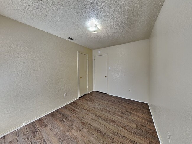 Building Photo - 8531 Gatlinburg Dr