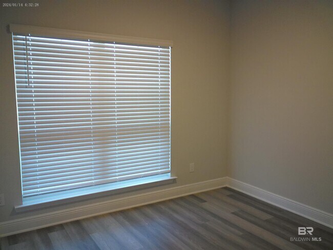 Building Photo - 13416 Shoshoney Cir