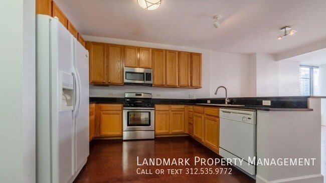 Building Photo - 1600 S Prairie Ave