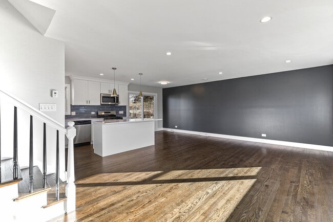 Building Photo - 8409 Newland Ave