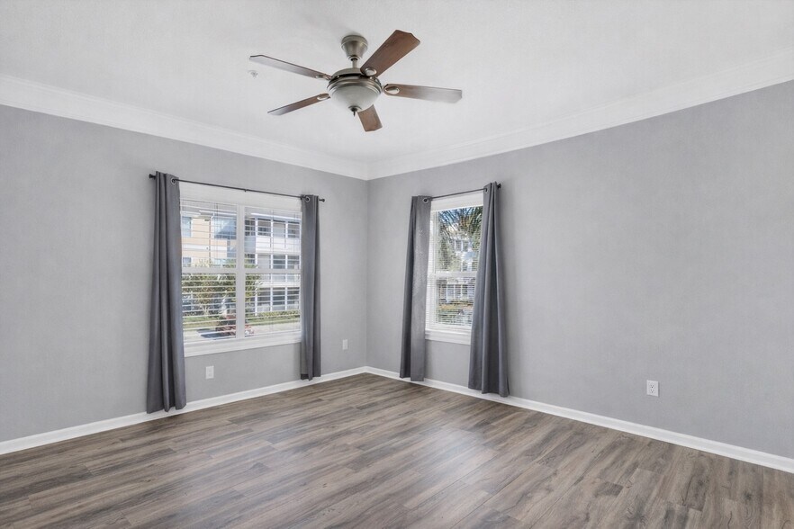 Building Photo - 4802 51st St W