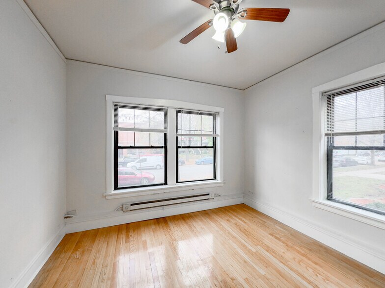 Building Photo - 1308 Oak Ave