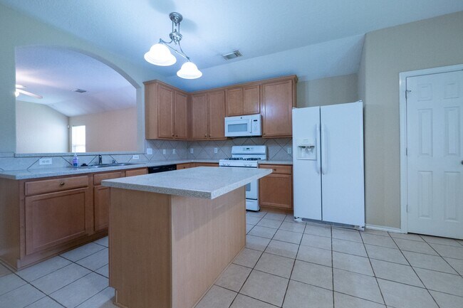 Building Photo - 11219 Overland Trail Dr