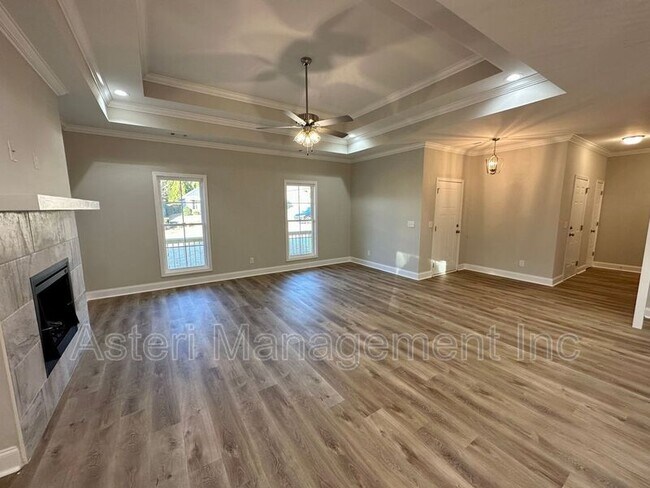 Building Photo - 107 Lasso Drive