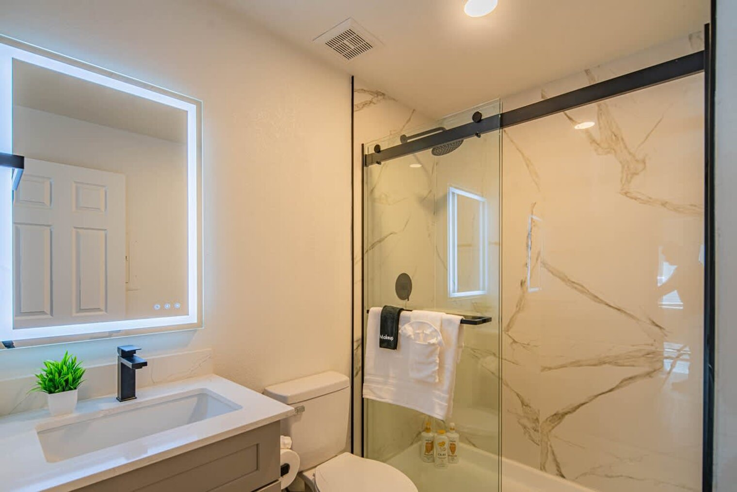 Building Photo - 7900 E Princess Dr