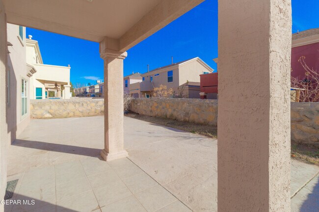 Building Photo - 3712 Prairie Rose St