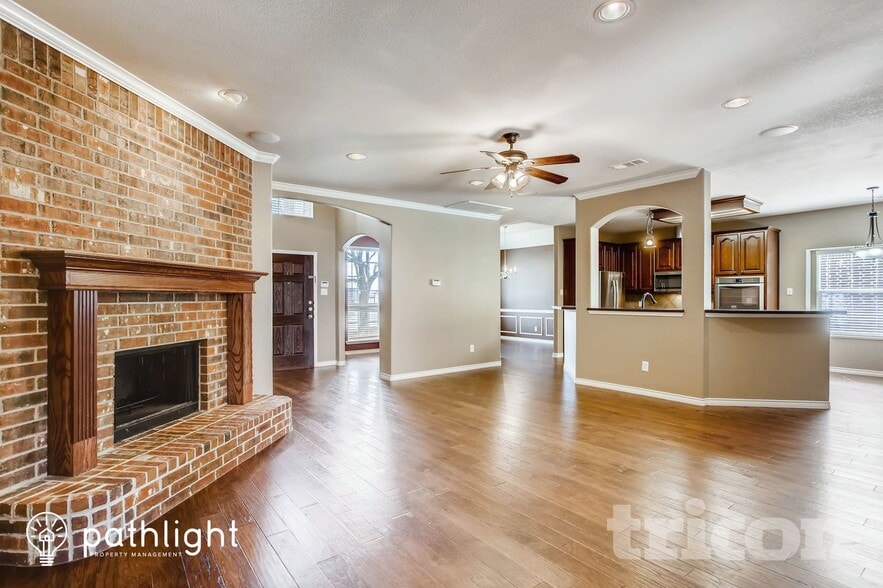 Building Photo - 1435 Red Wolf Dr