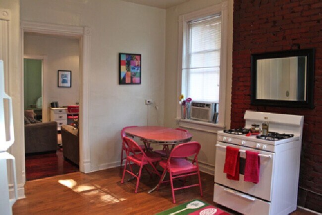 Building Photo - 1238 Garvin Pl