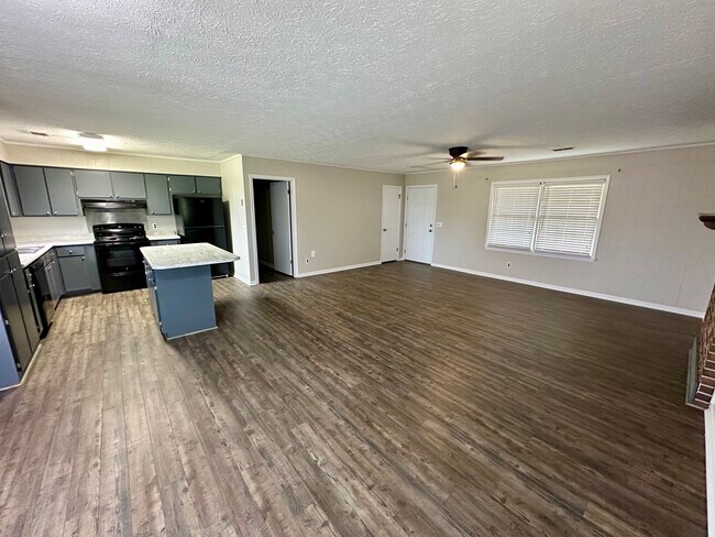 Building Photo - 2075 Harden Chapel Rd