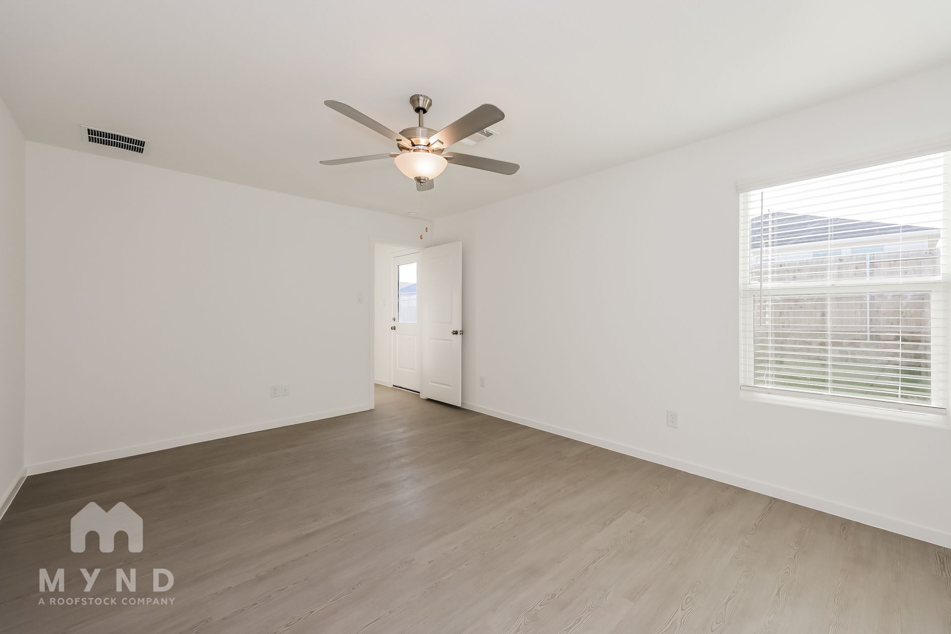 Building Photo - 2708 River Knl Ln