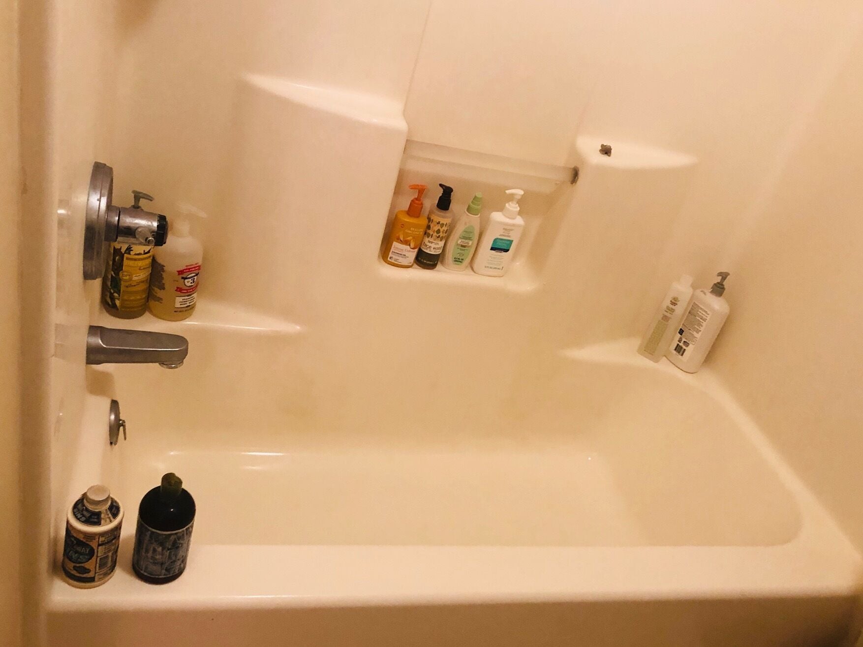 Building Photo - 210 Alum Springs Rd