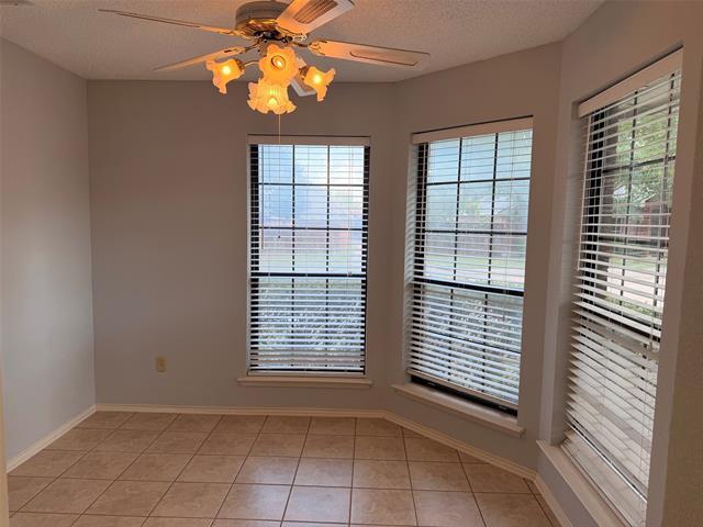 Building Photo - 1712 Colonial Ct