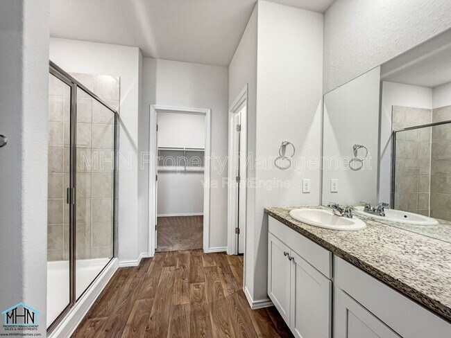 Building Photo - 4051 Basil Mdw