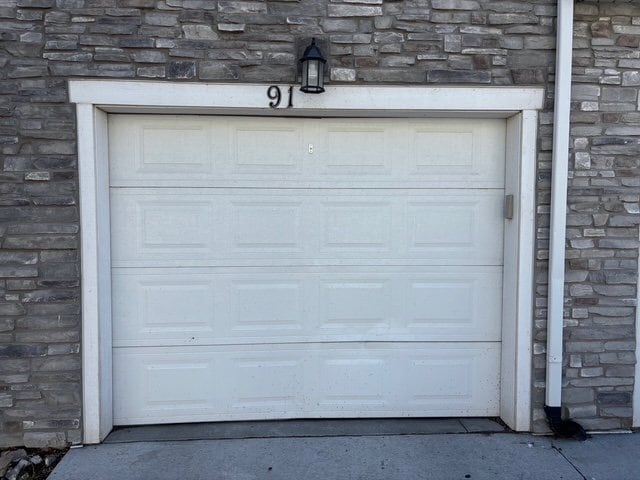 Building Photo - 91 W Silver Springs Dr