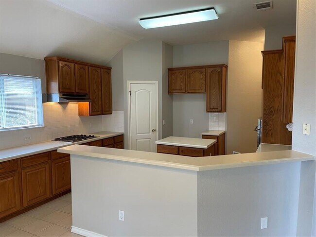 Building Photo - 6605 Needham Ln