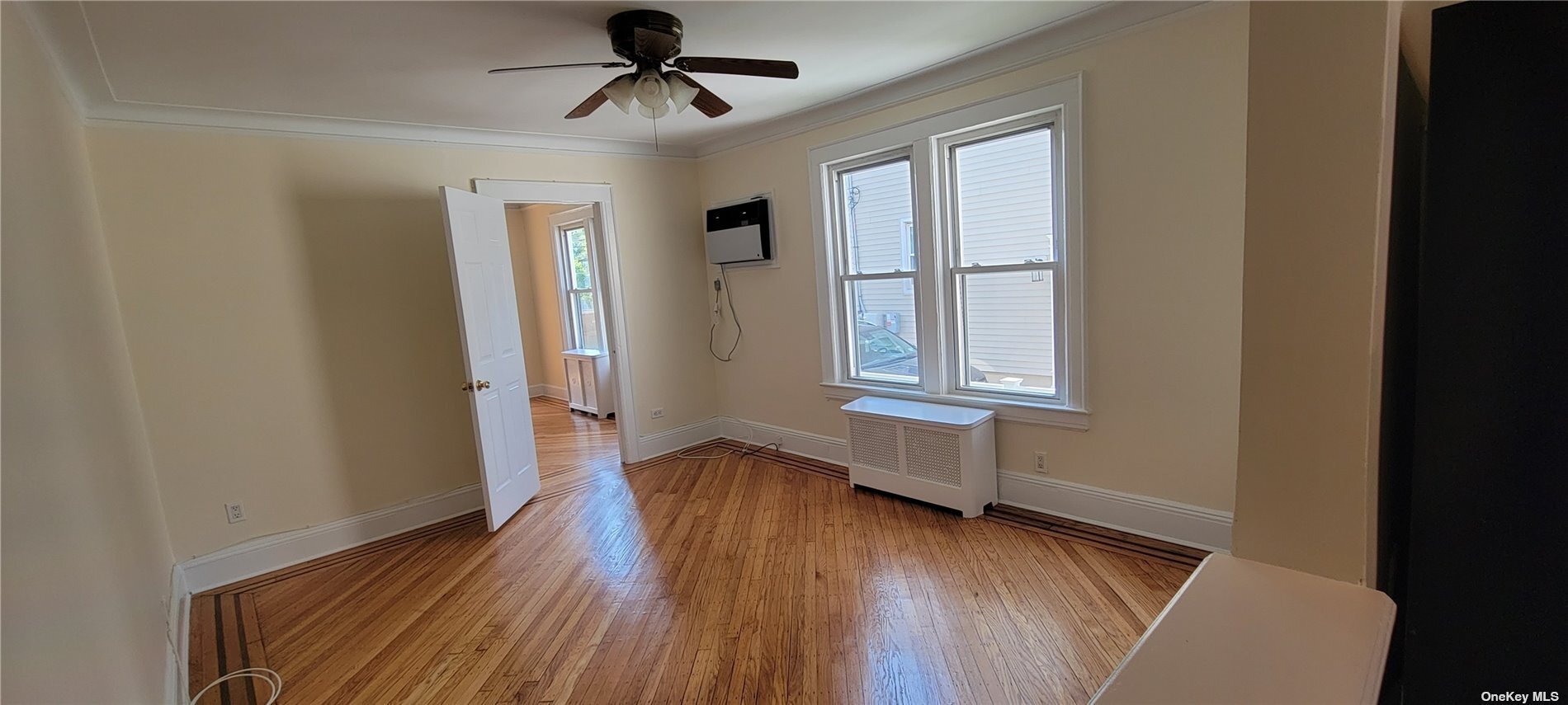 Living Room / Den - 56 Marlboro Rd