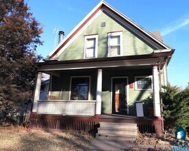 Building Photo - 3 Bedroom Home Available!
