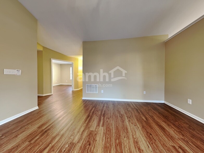 Building Photo - 19438 Rocky Beach Dr