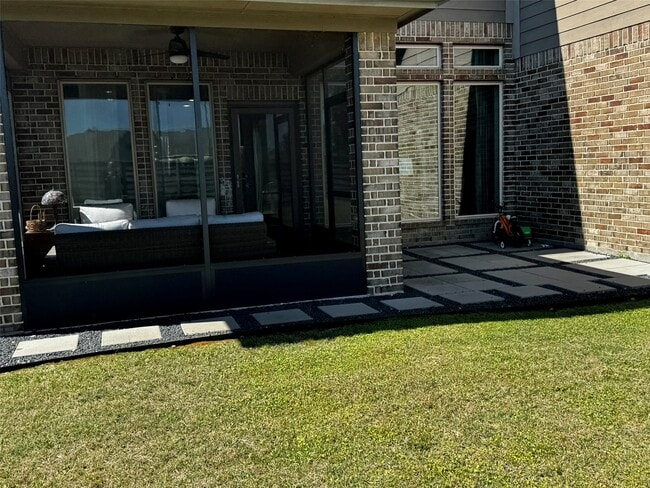 Building Photo - 2361 Olive Forest Ln
