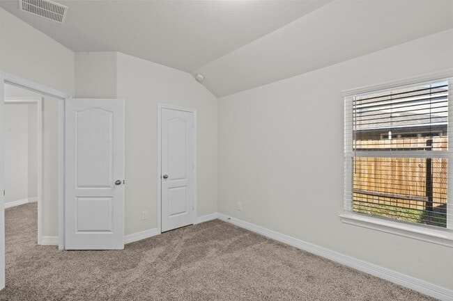 Building Photo - 5299 Cascade Ct