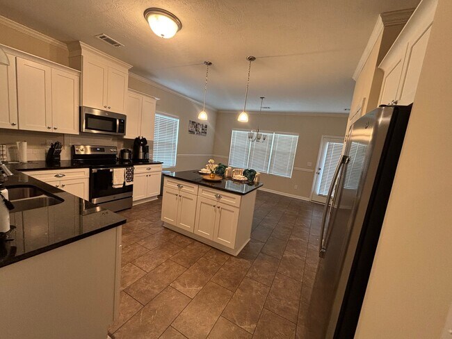 Building Photo - 233 Willowton Ln