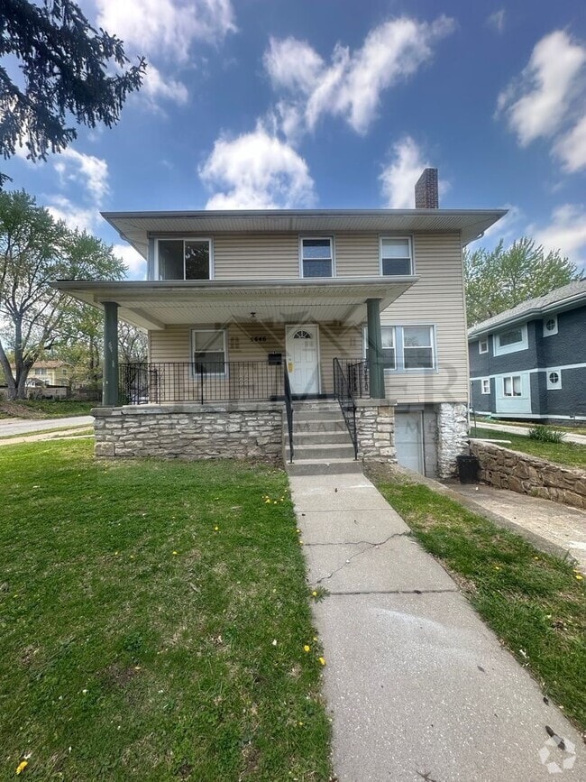 Building Photo - Rent $895 -5646 Lydia Ave, Kansas City, MO...