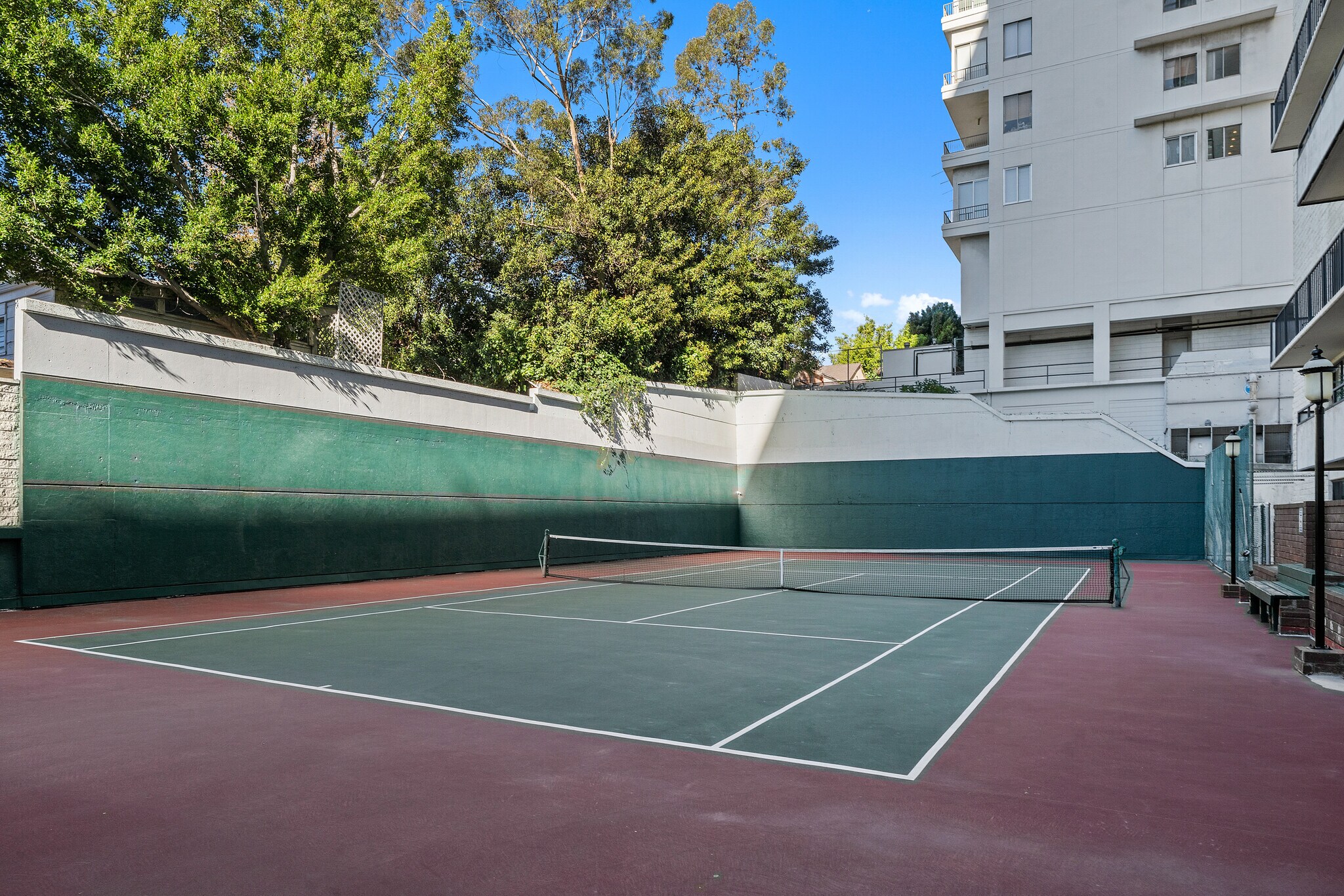 Building Photo - 10535 Wilshire Blvd