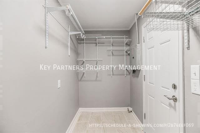 Building Photo - 7517 Rainbow Dr