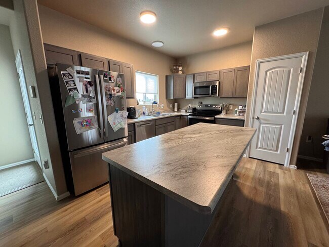 Building Photo - 5412 Gannet Ln
