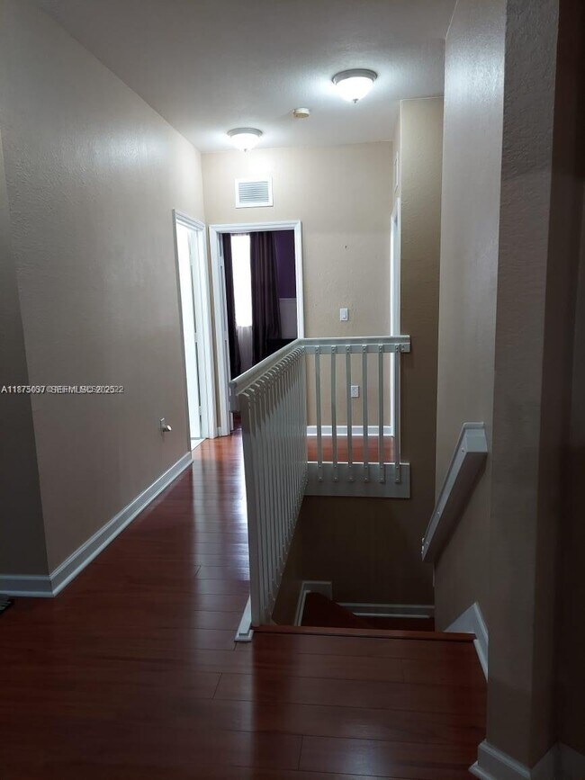 Building Photo - 10865 NW 84th St