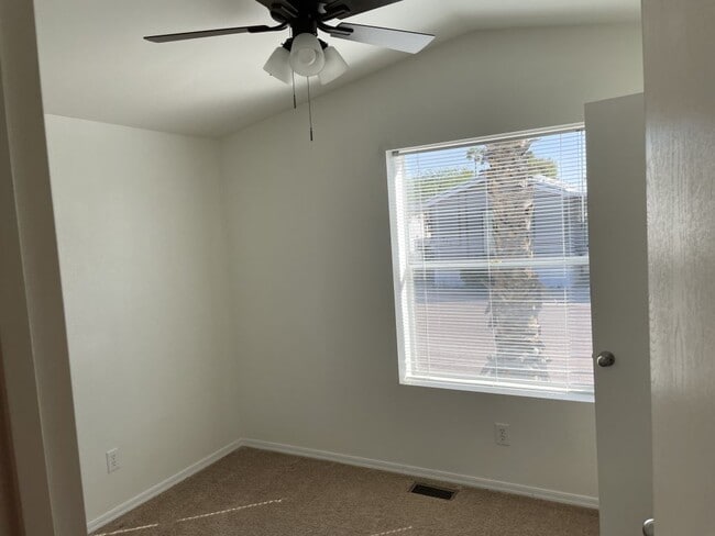 Building Photo - 19802 N 32nd St