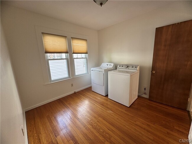 Building Photo - 223 Wilmore Pl