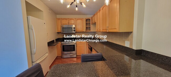 Building Photo - 10033 Irving Park Rd