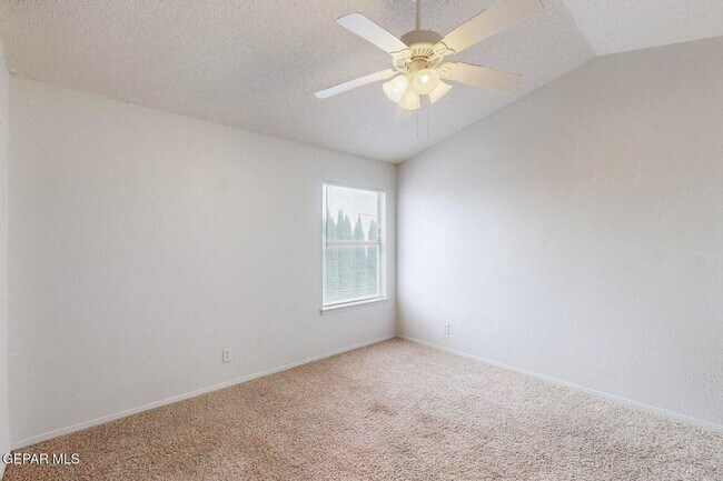 Building Photo - 4409 Loma Clara Ct