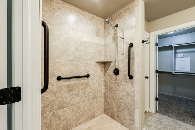 Building Photo - 5804 Campbell Creek Dr