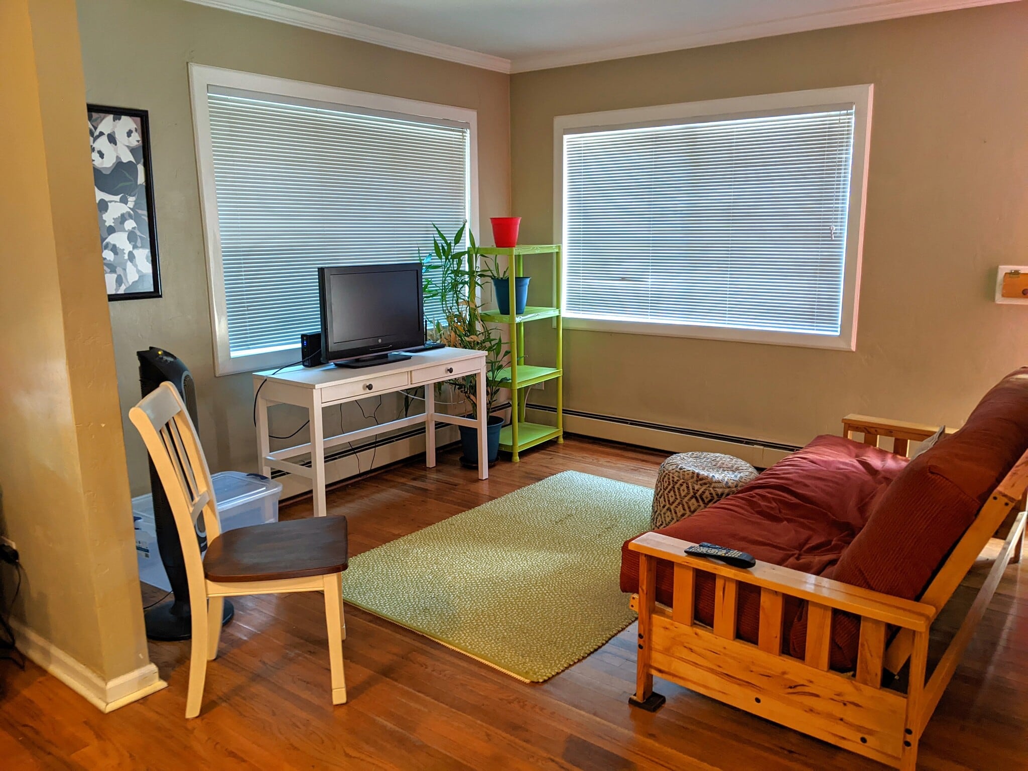 Living room - 760 Dexter St