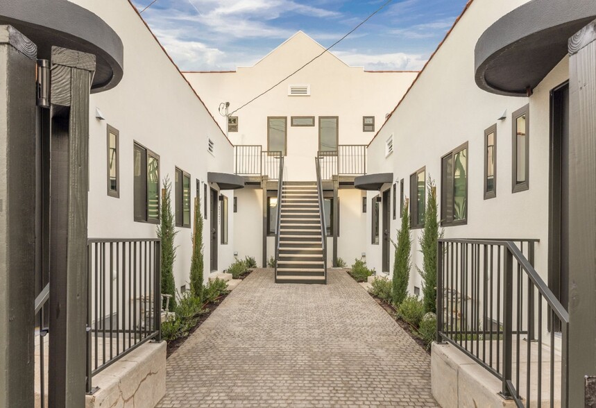 Primary Photo - Second Street Bungalows