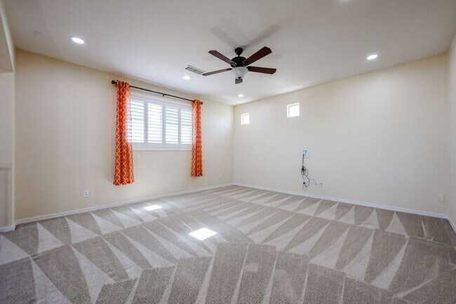 Building Photo - Stunning home located in the heart of Chandler, AZ!