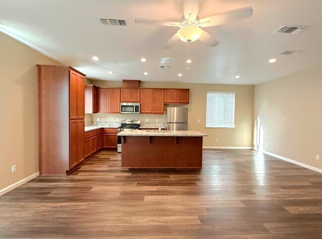 Building Photo - 4422 Andrea Dr