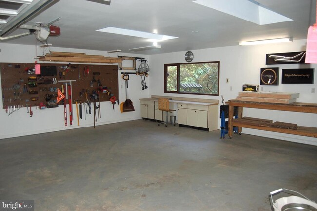 Building Photo - 9728 Swift Creek Ct