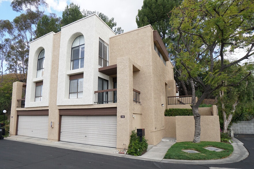 Front - 712 Vallejo Villas