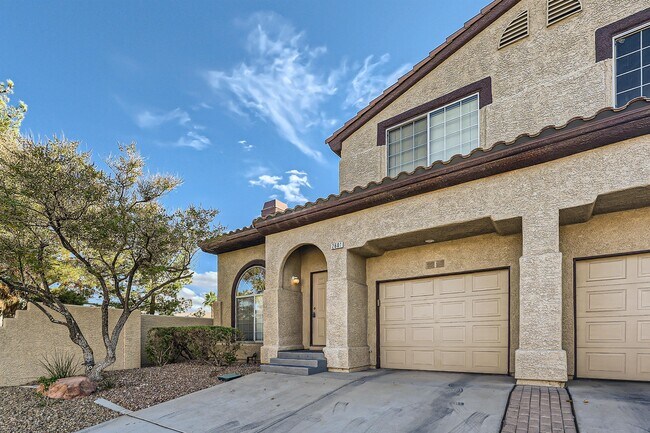 Building Photo - 2601 Twin Pines Ave